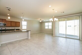 654 Glen Canyon Dr in San Tan Valley, AZ - Building Photo - Building Photo