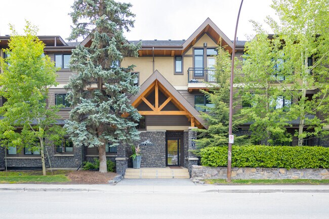 230 Beaver St in Banff, AB - Building Photo - Building Photo