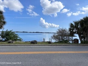 803 Rockledge Dr, Unit 2 in Rockledge, FL - Foto de edificio - Building Photo