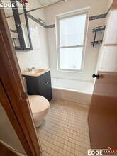 7 High Street Pl, Unit 2 in Brookline, MA - Foto de edificio - Building Photo