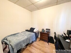 1572 Tremont St, Unit 2 in Boston, MA - Building Photo - Building Photo