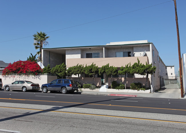 14815 Crenshaw Blvd in Gardena, CA - Building Photo - Building Photo