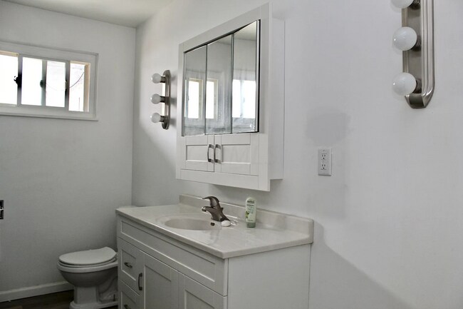 1559 Frebis Ave in Columbus, OH - Building Photo - Building Photo