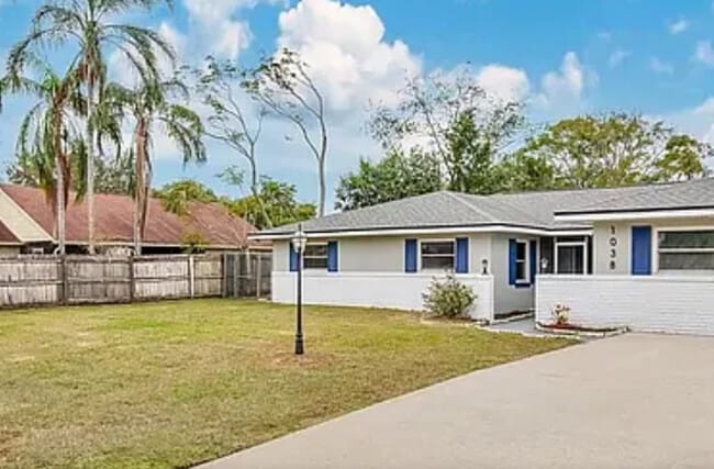 1038 E Hancock Dr in Deltona, FL - Building Photo - Building Photo