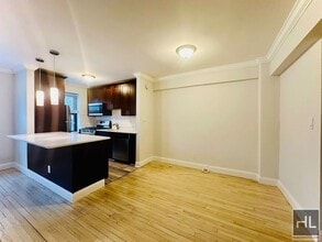 William Street in Mount Vernon, NY - Foto de edificio - Building Photo