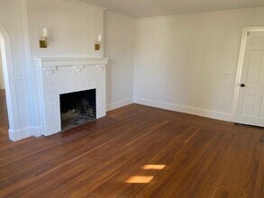 203 Laurens St in Cranston, RI - Building Photo - Building Photo