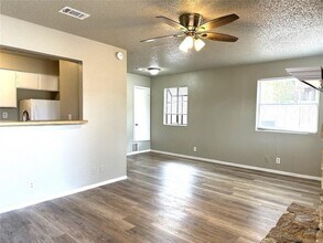 901 Taulbee Ln in Austin, TX - Building Photo - Building Photo
