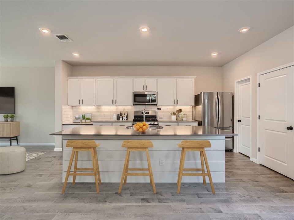 8801 Whitter Dr in Austin, TX - Building Photo