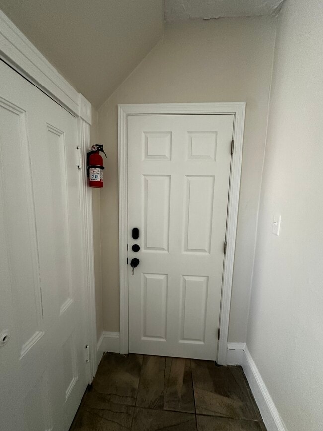 11-2 Highland St, Unit 2