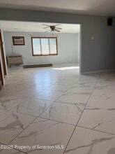 559 Penn Ave in Mayfield, PA - Building Photo - Building Photo