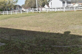 1098 Village Creek in Jonesboro, GA - Building Photo - Building Photo