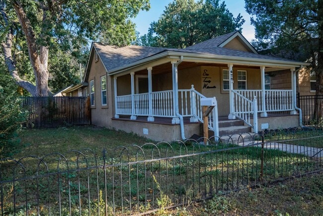 property at 620 W Willamette Ave