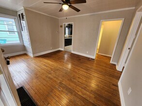 427 S Newton Ave in Springfield, MO - Building Photo - Building Photo