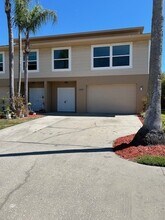 2005 McMullen Ave in Dunedin, FL - Foto de edificio - Building Photo