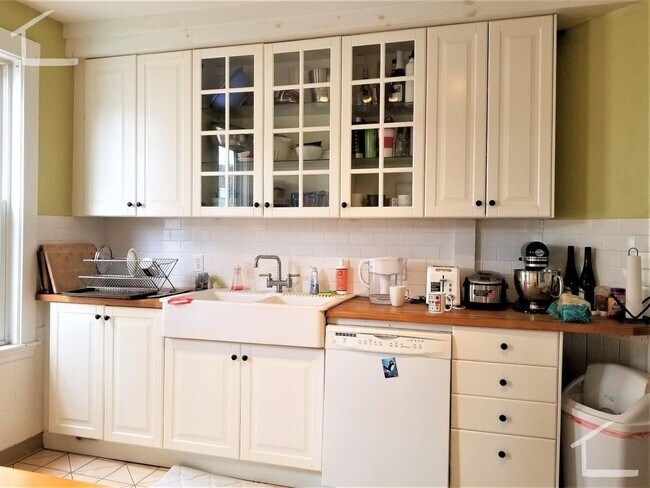 119 Browne St in Brookline, MA - Foto de edificio - Building Photo