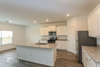 2934 Jackson Smt in Converse, TX - Building Photo - Building Photo