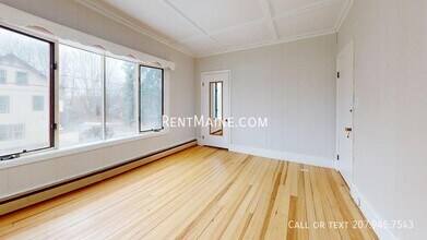 5 Grove St, Unit 2 in Waterville, ME - Building Photo - Building Photo