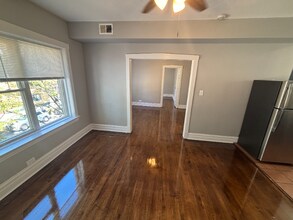 6118 W Roosevelt Rd in Oak Park, IL - Building Photo - Building Photo