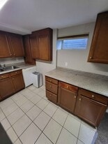 909 Rte 52 in Winnipeg, MB - Building Photo