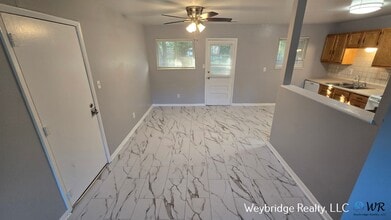2472 Mars Ct in Cincinnati, OH - Building Photo - Building Photo