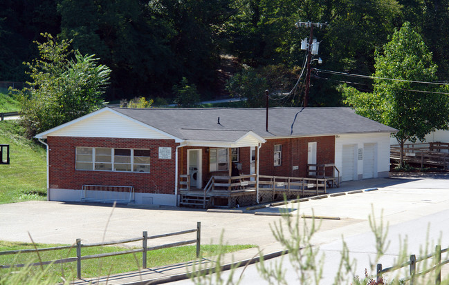 Miracle Acres in St. Albans, WV - Building Photo - Building Photo