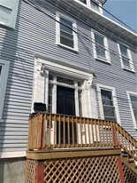 32 Ann St, Unit 1401 in Newport, RI - Building Photo - Building Photo