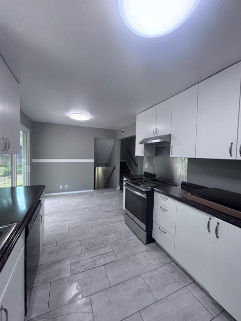 property at 8319 Morris Rd
