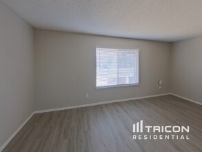 1628 E St Anne Ave in Phoenix, AZ - Building Photo - Building Photo