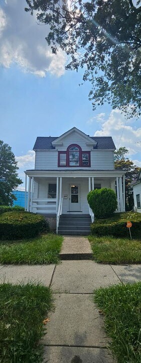201 Parkway Ave in Trenton, NJ - Foto de edificio
