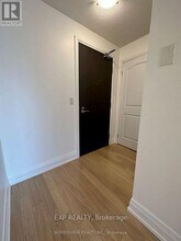 1-1111 De Boers Dr in Toronto, ON - Building Photo - Building Photo