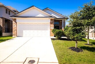 5139 Longhorn River in Converse, TX - Building Photo - Building Photo