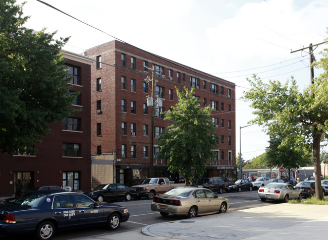 Madison Terrace in Washington, DC - Building Photo - Building Photo