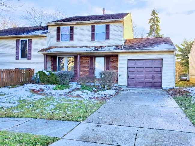 property at 2109 Summit Row Blvd