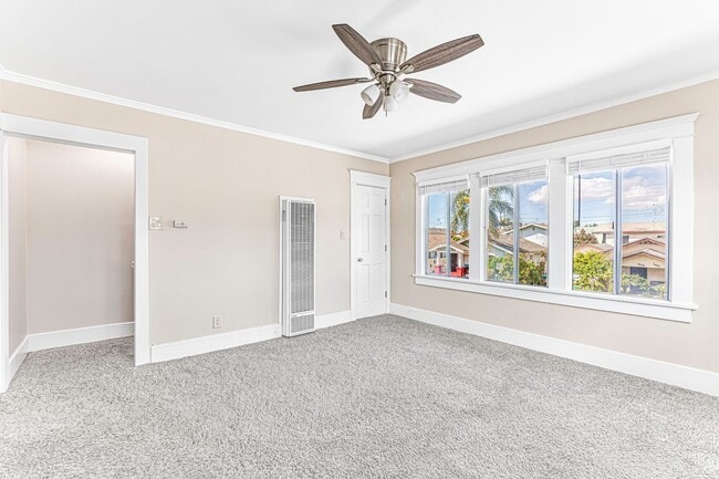 1460 Gaviota Ave, Unit 02 in Long Beach, CA - Foto de edificio - Building Photo