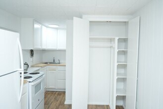 107 Bollingwood Rd in Charlottesville, VA - Foto de edificio - Building Photo