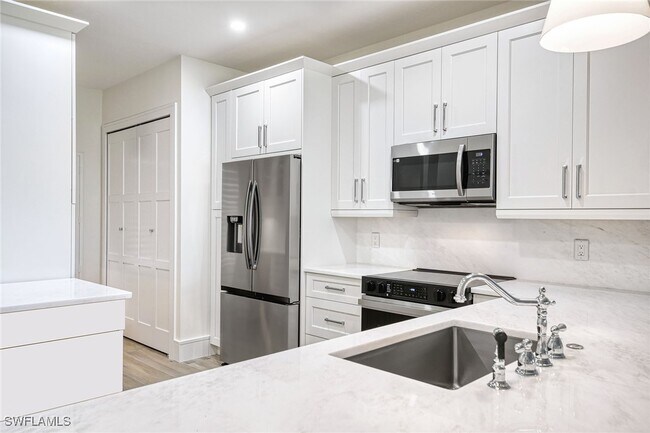 property at 220 Vintage Cir