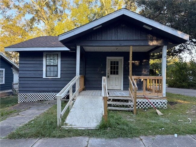 property at 14 Southern St