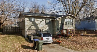 1520 Crosby Ln in Iowa City, IA - Building Photo