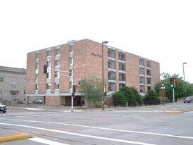 600 Graham Ave in Eau Claire, WI - Building Photo