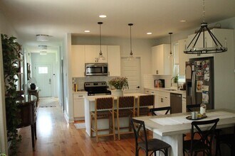 919B Cahal Ave in Nashville, TN - Building Photo - Building Photo