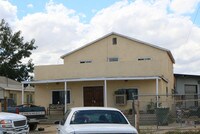 Building Photo - 641 S 7th St Apartments in Modesto, California