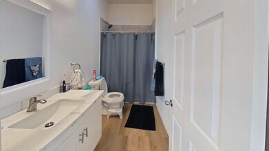 5123 Tipton St in San Diego, CA - Building Photo - Building Photo