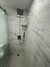 8350 Greensboro Dr, Unit 102 in McLean, VA - Building Photo - Building Photo