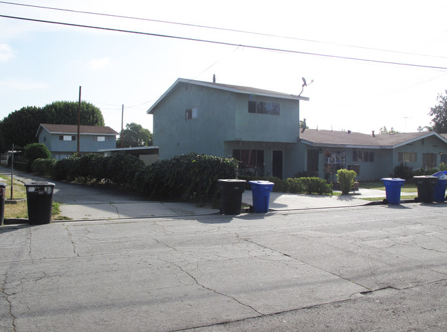 9053-9055 Burma Rd in Pico Rivera, CA - Building Photo - Building Photo