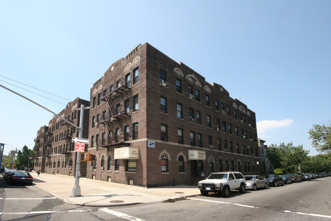 7202-7212 4th Ave in Brooklyn, NY - Building Photo