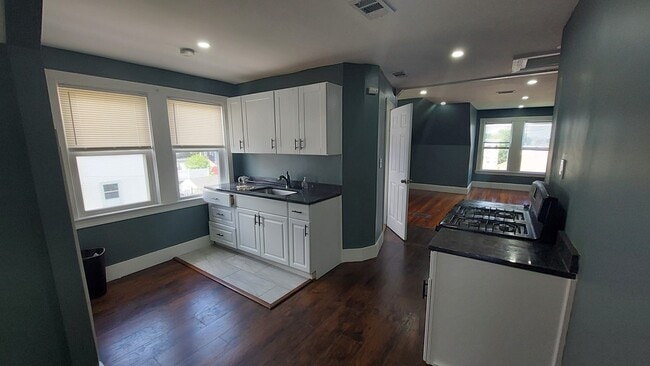 31 Bullard St, Unit 3