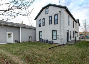 204 N Columbus St in Lancaster, OH - Building Photo - Building Photo