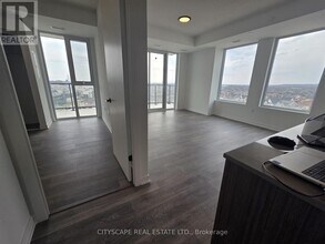 4878 Powers Cmn in Burlington, ON - Building Photo - Building Photo