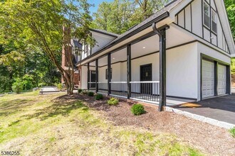 9 Jones Dr in Morristown, NJ - Building Photo - Building Photo