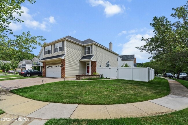 41 Tall Oaks Ct in Old Bridge, NJ - Building Photo - Building Photo